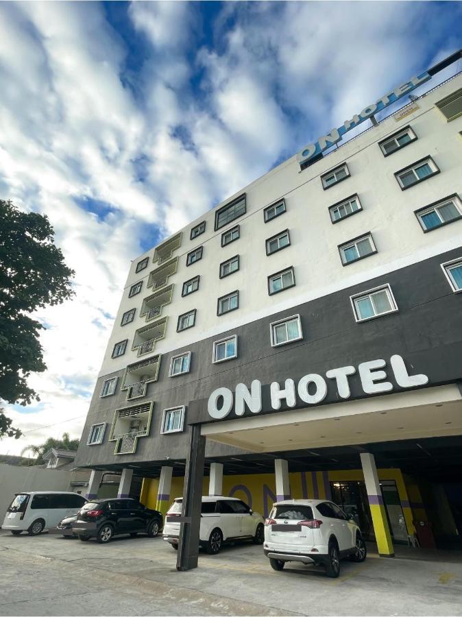 On Hotel Friendship Angeles Exteriör bild